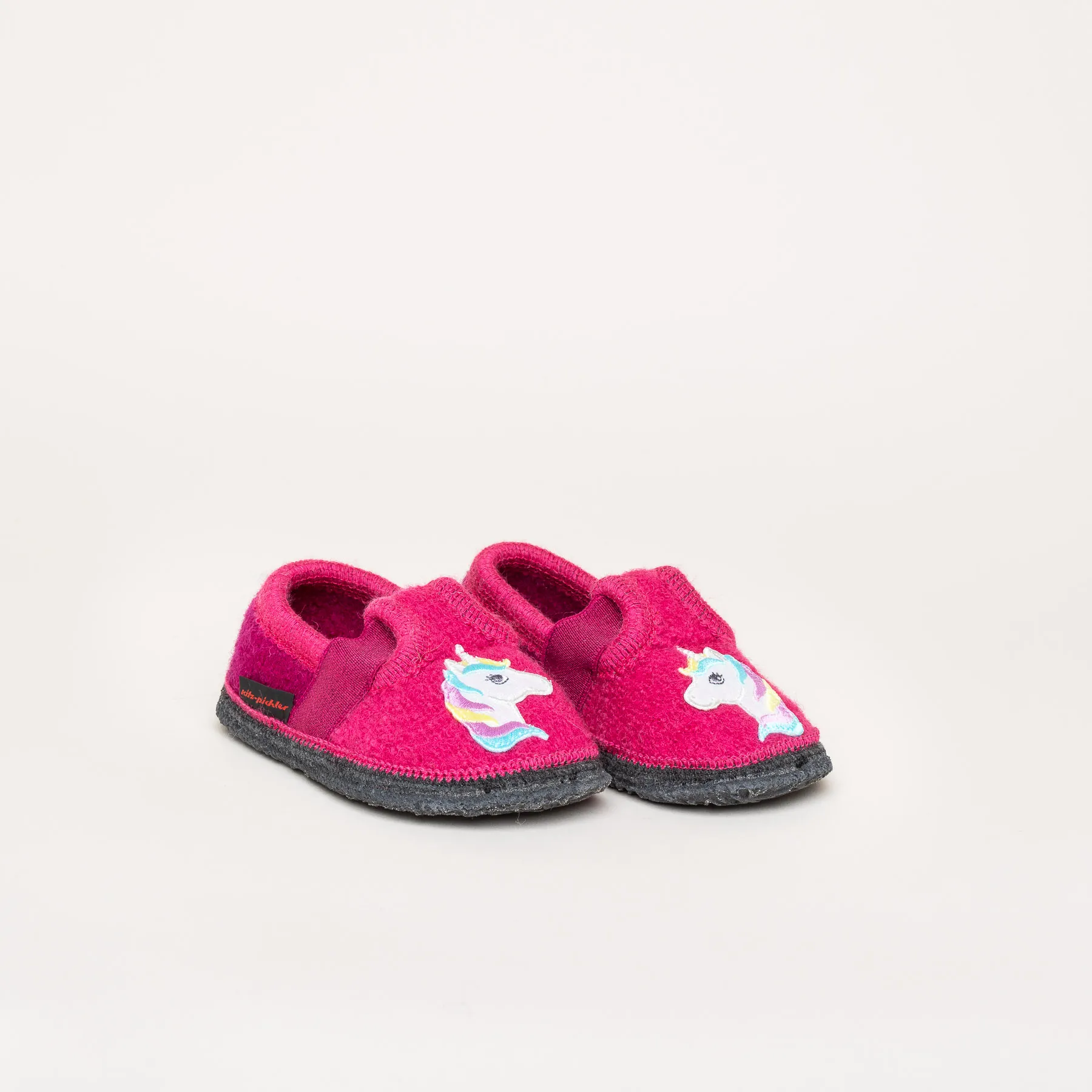 Hard bottom slippers outlet for toddlers